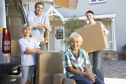 Local removals crew handling access challenges in Greenwich